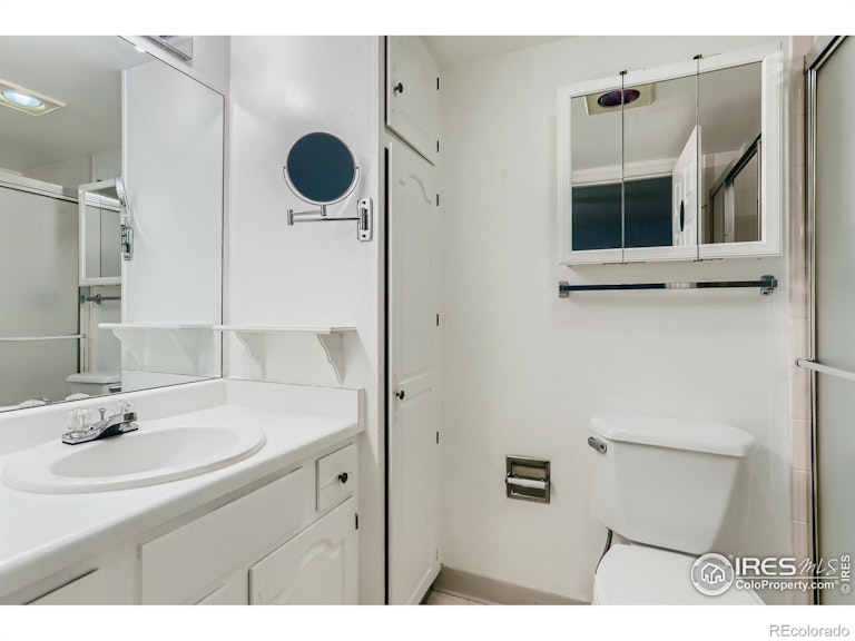 Photo 10 of 13 - 13901 E Marina Dr #113, Aurora, CO 80014