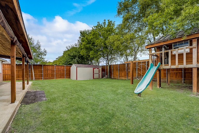 Photo 36 of 39 - 321 Lake Travis Dr, Wylie, TX 75098