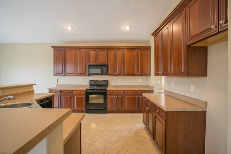 Photo 2 of 32 - 15637 W Yucatan Dr, Surprise, AZ 85379