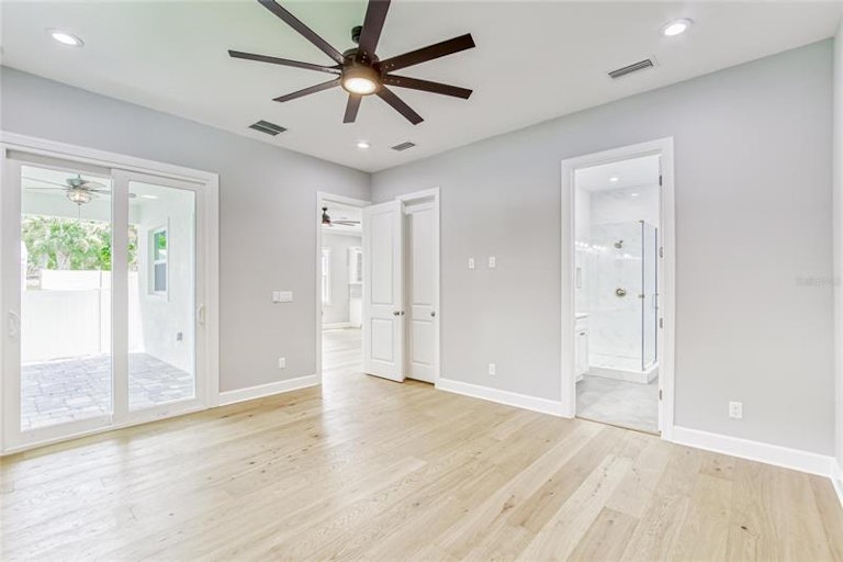 Photo 31 of 62 - 3108 W Cherokee Ave, Tampa, FL 33611