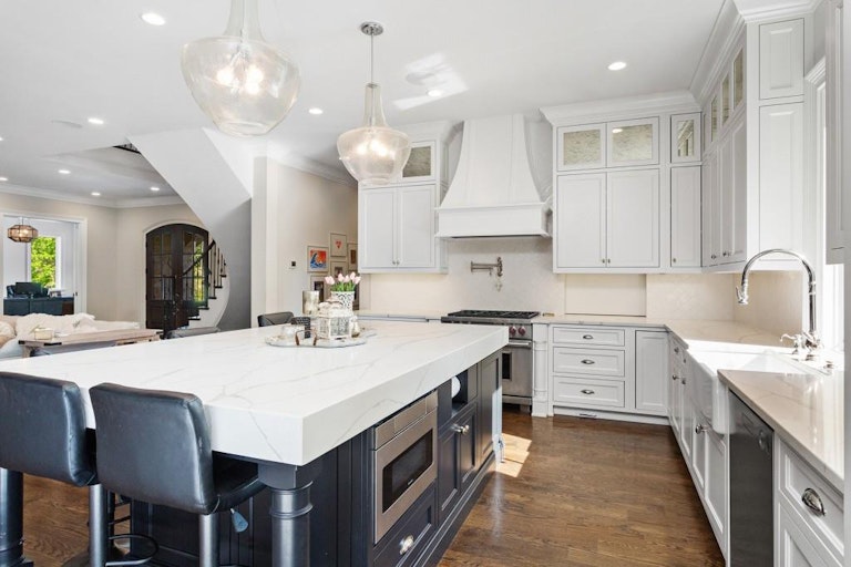 Photo 16 of 77 - 4268 Woodland Brook Dr SE, Atlanta, GA 30339