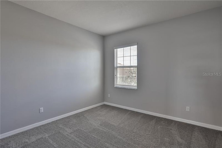 Photo 14 of 25 - 723 Parker Den Dr, Ruskin, FL 33570