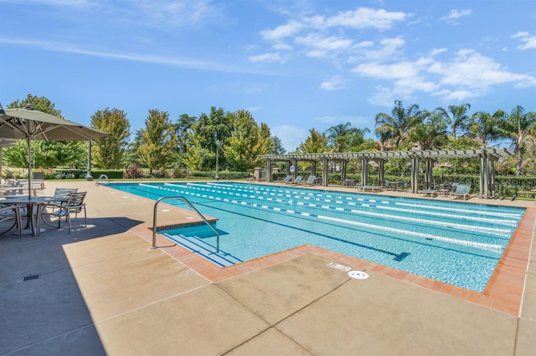Photo 27 of 35 - 350 Westlake Dr, West Sacramento, CA 95605
