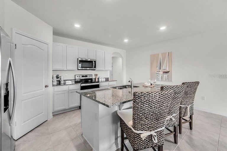 Photo 12 of 28 - 5508 Siltstone St, Lakeland, FL 33811