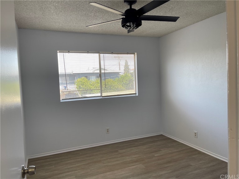 Photo 9 of 15 - 4246 S Grand Ave, Los Angeles, CA 90037