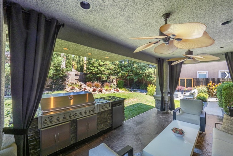 Photo 27 of 49 - 309 Fieldbrook Ct, Roseville, CA 95747