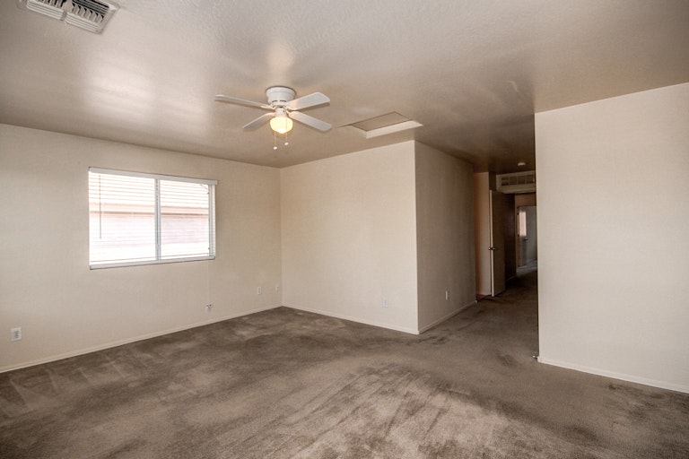 Photo 10 of 23 - 5163 W Illini St, Phoenix, AZ 85043