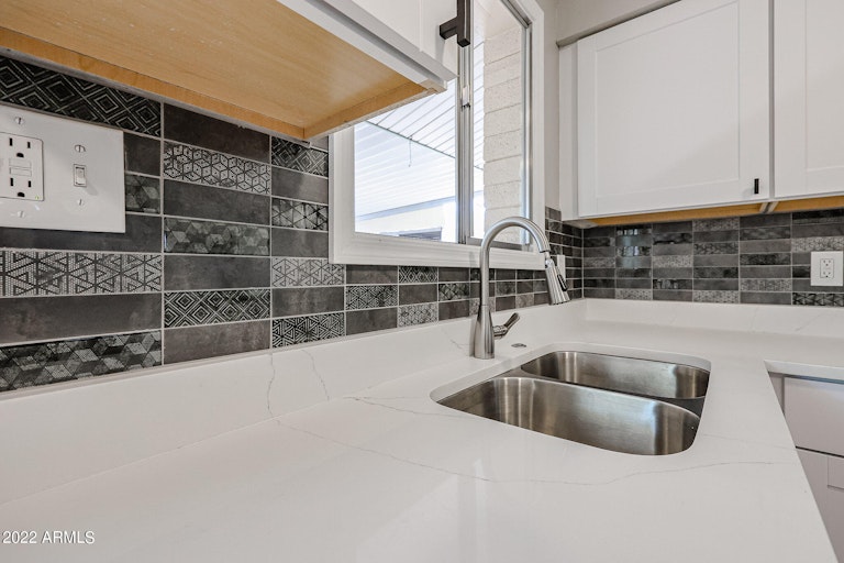 Photo 12 of 21 - 3034 N 40th St #7, Phoenix, AZ 85018