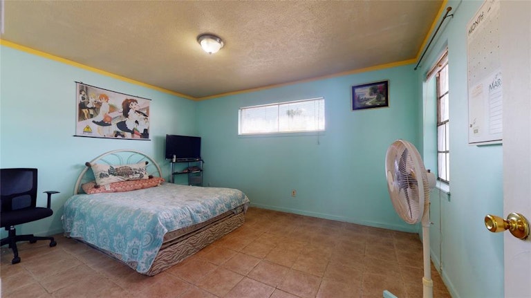 Photo 38 of 48 - 10811 Sagevale Ln, Houston, TX 77089