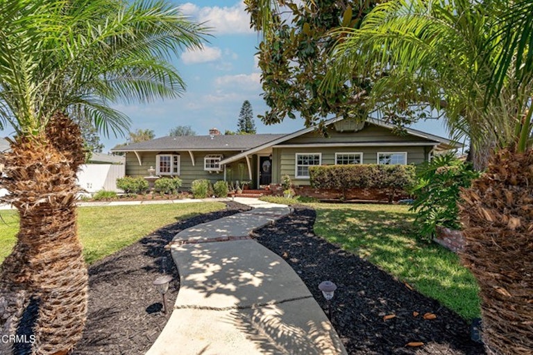 Photo 34 of 36 - 18681 Spaulding Ave, Santa Ana, CA 92705