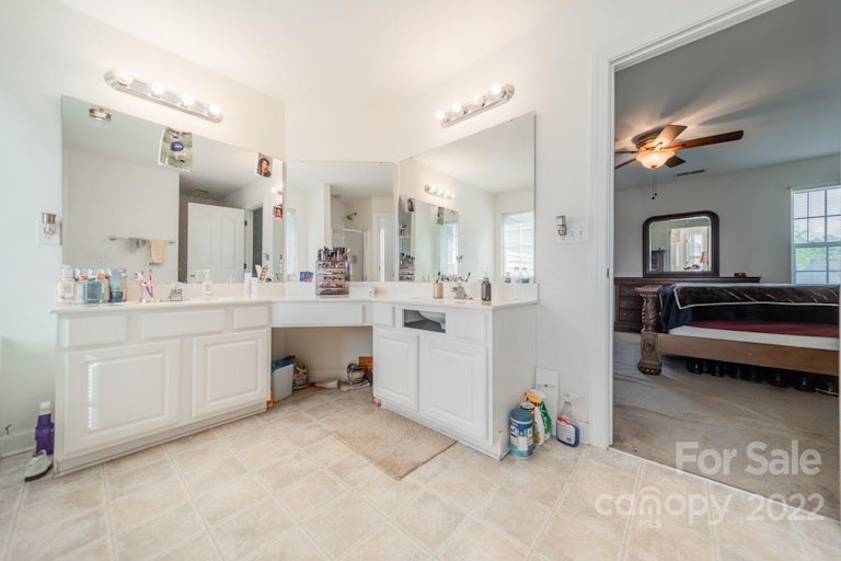Photo 21 of 28 - 2940 Ireton Pl, Kannapolis, NC 28083