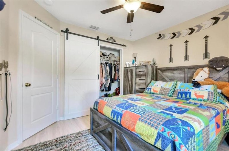 Photo 17 of 30 - 22328 Red Jacket Ln, Land O Lakes, FL 34639
