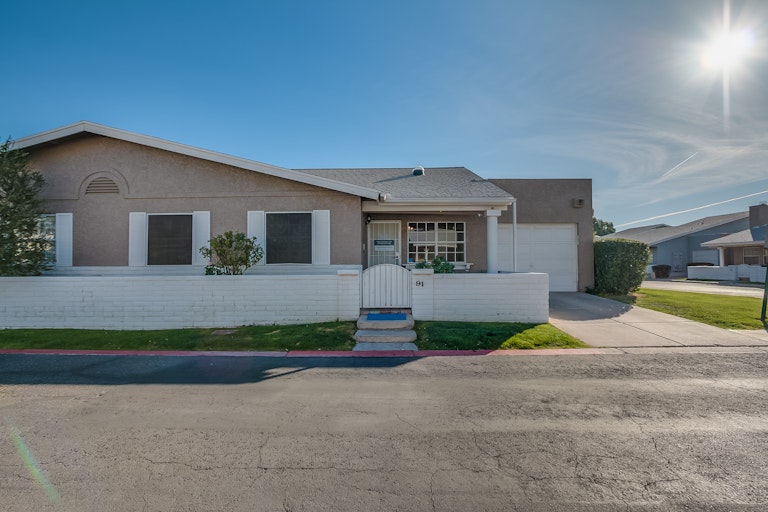Photo 1 of 23 - 2929 E Broadway Rd #91, Mesa, AZ 85204