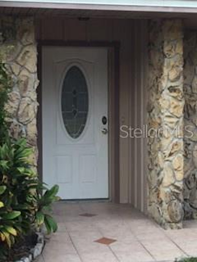 Photo 2 of 13 - 8631 Peppercorn Dr, Orlando, FL 32825
