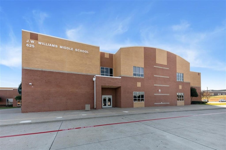 Photo 25 of 35 - 2116 Randas Way, Rockwall, TX 75087