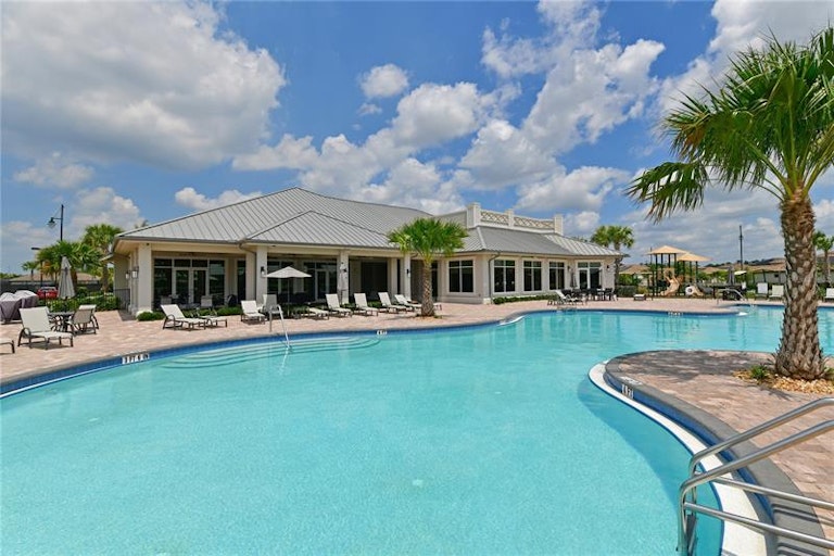 Photo 41 of 53 - 17912 Polo Trl, Bradenton, FL 34211