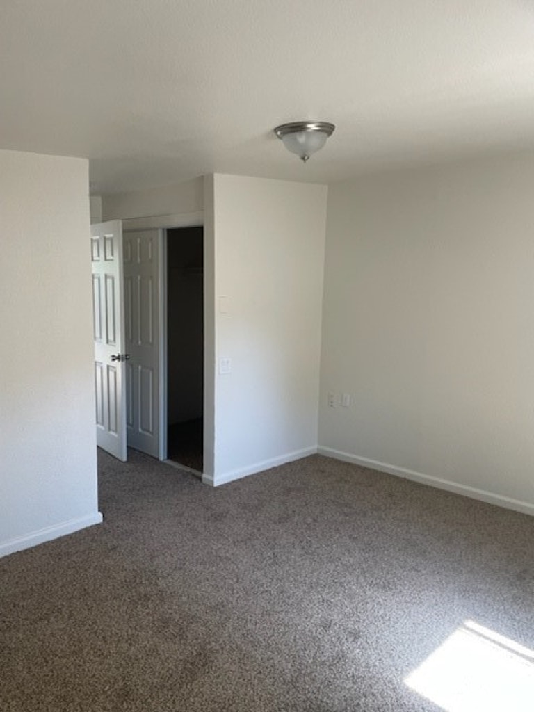 Photo 22 of 24 - 620 E Washington Ave, San Jacinto, CA 92583