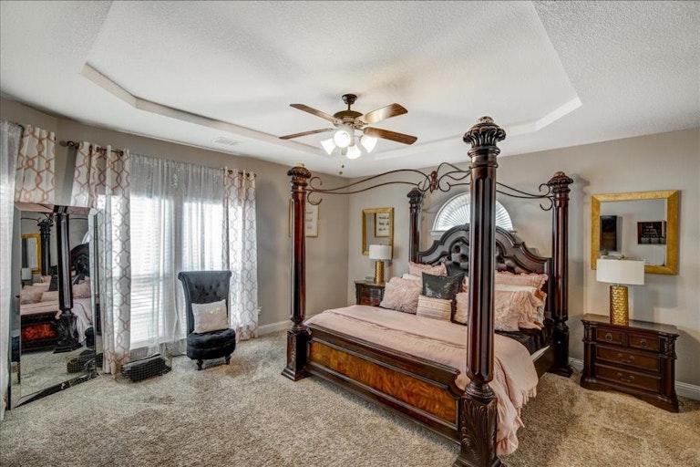 Photo 20 of 40 - 6413 Glenwick Dr, Fort Worth, TX 76123