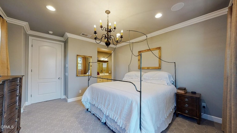Photo 21 of 39 - 2742 Madera Dr, Pasadena, CA 91107