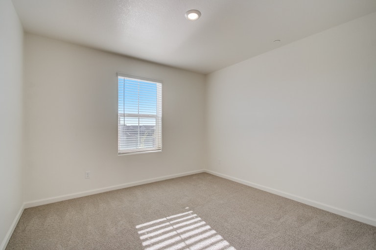 Photo 17 of 26 - 1990 Park Pl, Rio Vista, CA 94571