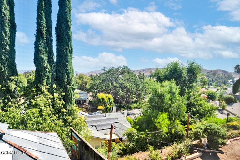 Photo 32 of 36 - 29301 Hillrise Dr, Agoura Hills, CA 91301