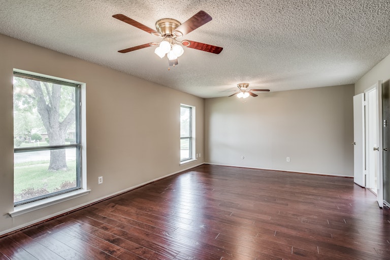 Photo 8 of 27 - 2333 Boca Raton, Mesquite, TX 75150