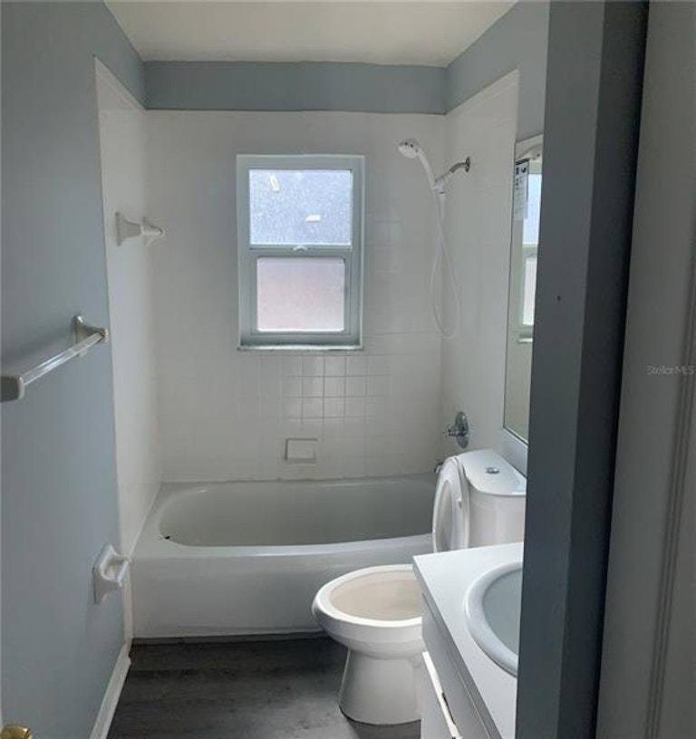 Photo 34 of 44 - 655 Lakemont Dr, Brandon, FL 33510