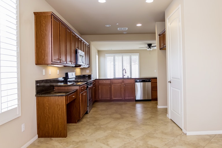 Photo 13 of 27 - 5245 Paseo Famosa, Hemet, CA 92545