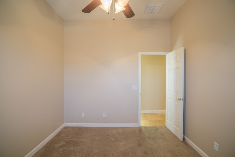 Photo 22 of 32 - 17618 W Desert Ln, Surprise, AZ 85388