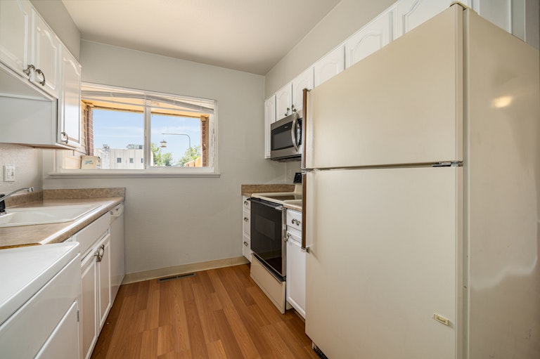 Photo 10 of 19 - 8047 Wolff St Unit A, Westminster, CO 80031