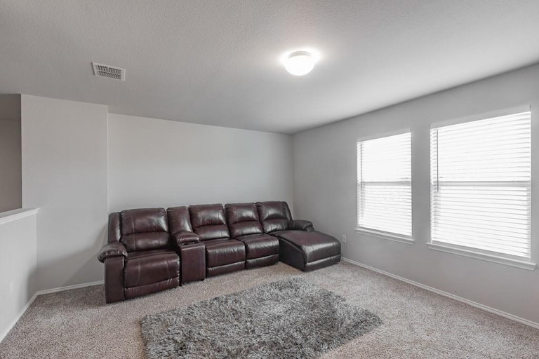 Photo 23 of 36 - 2854 Gospel Dr, Dallas, TX 75237