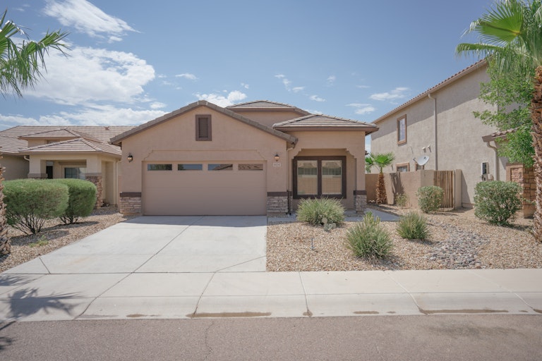 Photo 1 of 39 - 6134 S 258th Dr, Buckeye, AZ 85326
