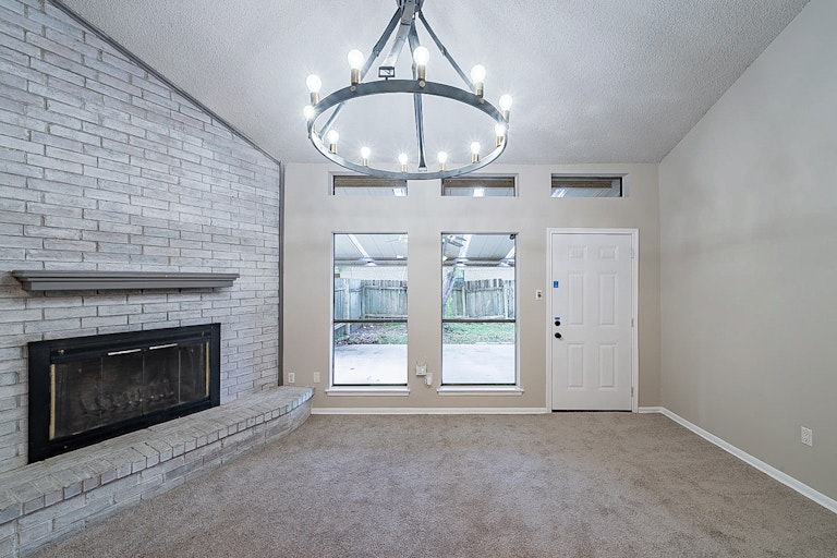Photo 5 of 31 - 3700 Allenbrook Dr, Baytown, TX 77521