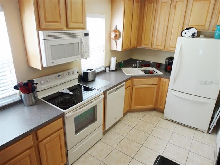 Photo 9 of 21 - 1031 Old Blush Rd, Kissimmee, FL 34747
