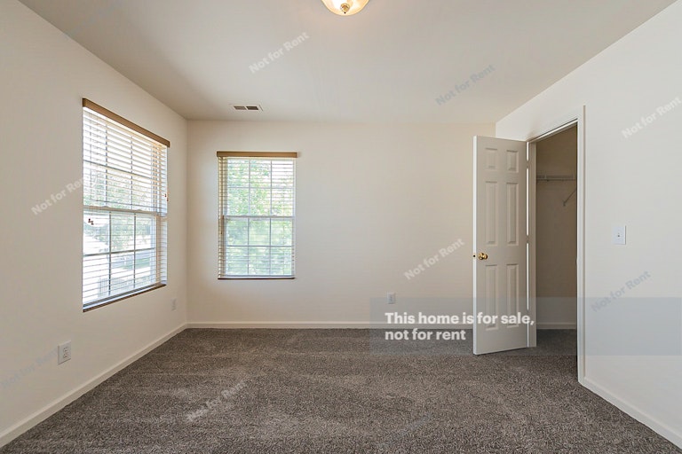 Photo 11 of 22 - 8824 Kaplan Woods Way, Wake Forest, NC 27587