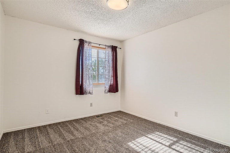 Photo 21 of 28 - 12211 Niagara Ct, Brighton, CO 80602