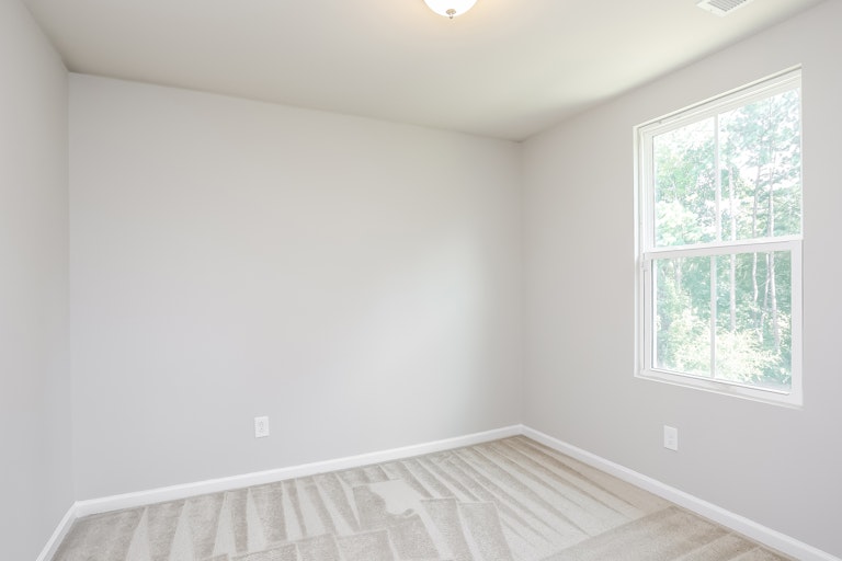 Photo 20 of 25 - 370 Fieldspar Ln, Clayton, NC 27520