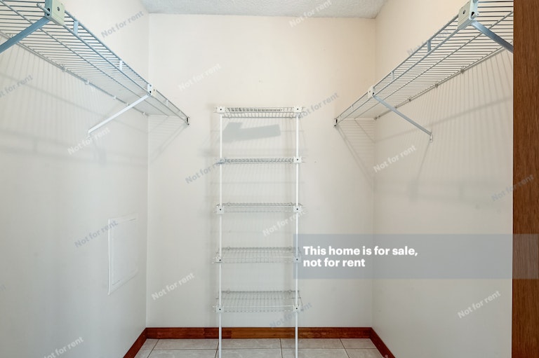 Photo 8 of 32 - 8460 Rockridge Dr, Jacksonville, FL 32244