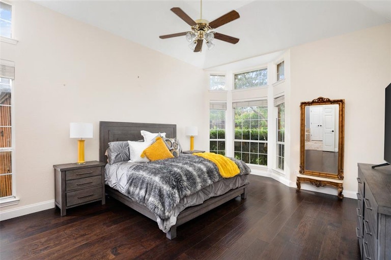Photo 10 of 20 - 5410 Kingston Dr, Richardson, TX 75082