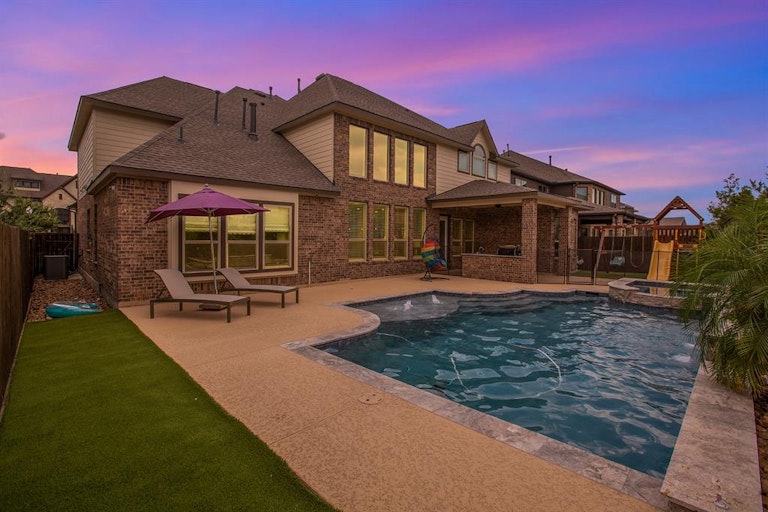 Photo 47 of 47 - 10610 Grace Hollow Dr, Cypress, TX 77433
