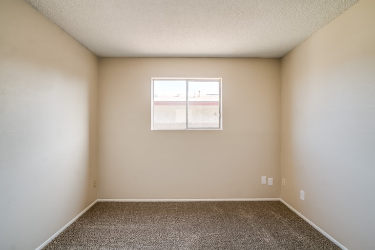 Photo 18 of 30 - 3636 W Beryl Ave, Phoenix, AZ 85051