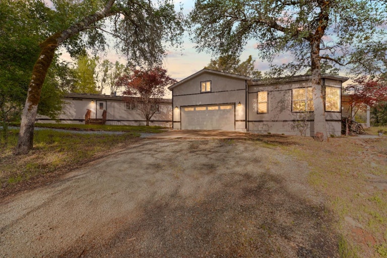 Photo 1 of 73 - 23236 Baker Ct, Auburn, CA 95602