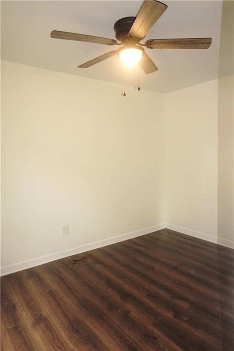Photo 10 of 17 - 6161 Edward St, Atlanta, GA 30340