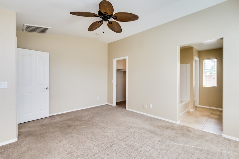Photo 4 of 35 - 18549 W Vogel Ave, Goodyear, AZ 85338