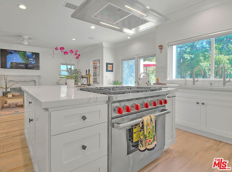 Photo 20 of 54 - 14826 Otsego St, Sherman Oaks, CA 91403