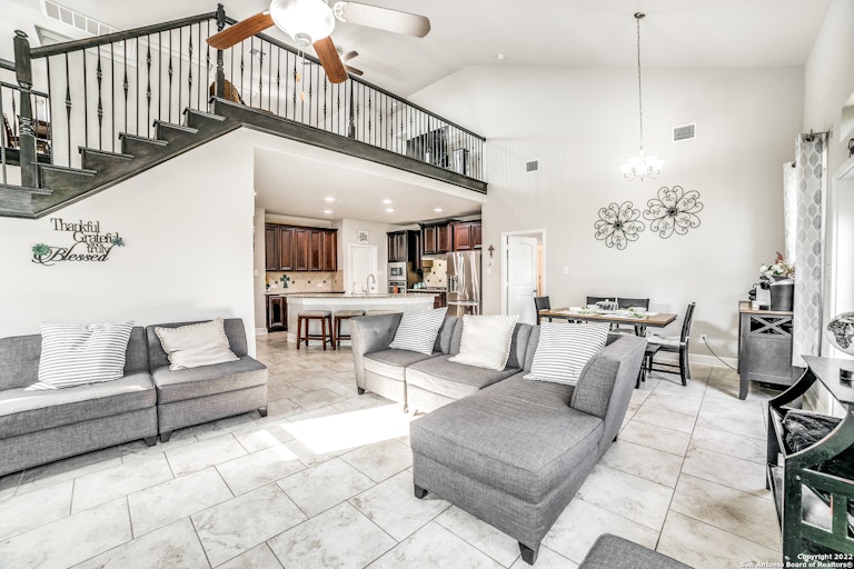 Photo 7 of 29 - 14211 Sam Houston Way, San Antonio, TX 78253