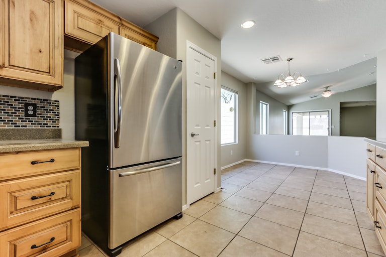 Photo 12 of 35 - 27427 N 63rd Dr, Phoenix, AZ 85083