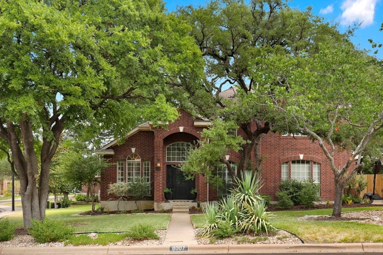 Photo 2 of 35 - 8007 Caribou Parke Cv, Austin, TX 78726