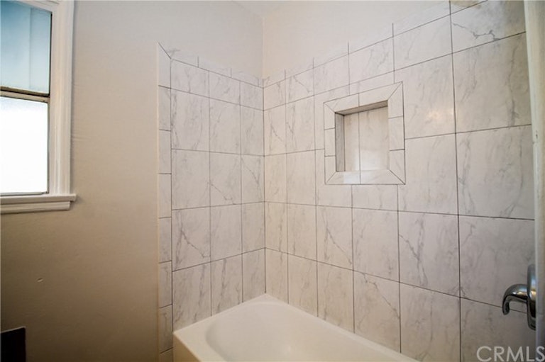 Photo 16 of 35 - 10107 Colima Rd, Whittier, CA 90603