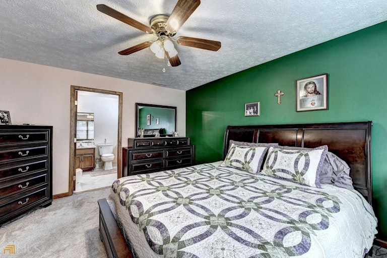 Photo 32 of 47 - 658 Shiloh Ct, Lawrenceville, GA 30044